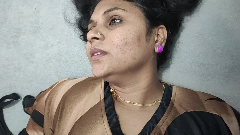 Vaigavarun45: Desi Indian Malayali Couple Nighty Hard Fuck in Bedroom