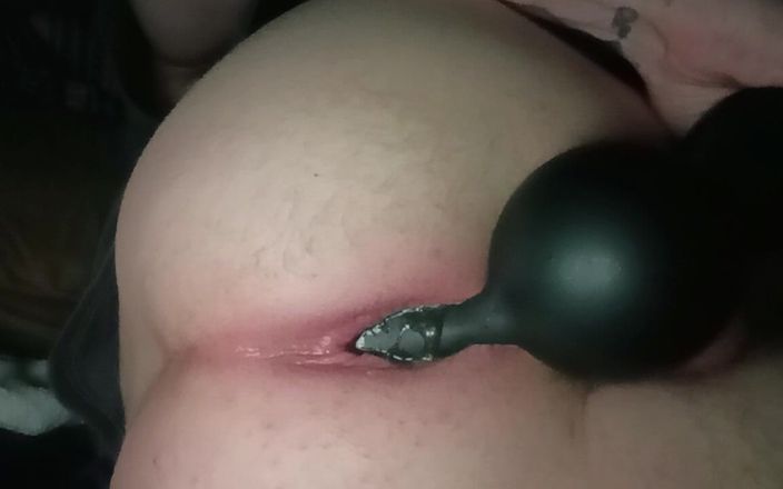 StraightBoiButtStuff: Treinamento anal com inflável