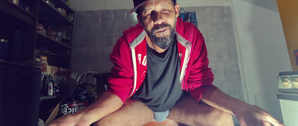 Stink HairyMale: Plataformas 2 - video hablando