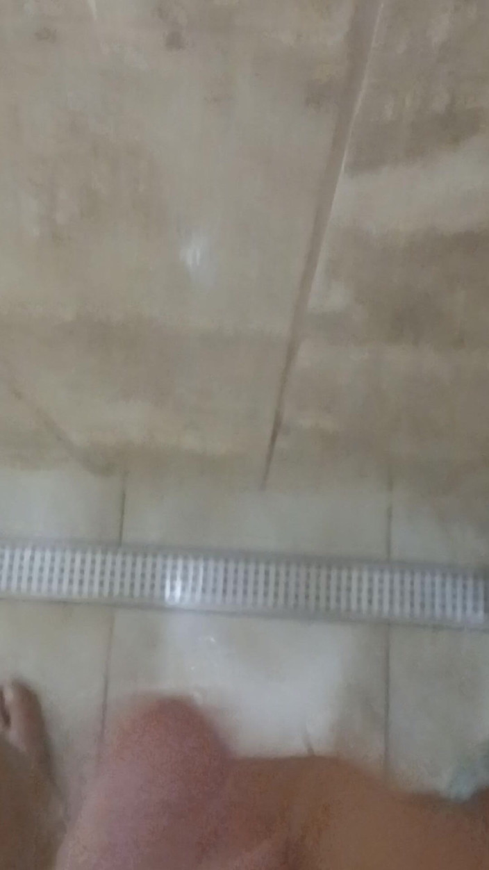 Cunda572: Thủ dâm trong phòng tắm