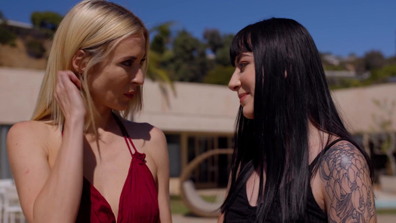 SweetheartVideo: Strap It on