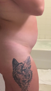 私は裸になり、誘惑され、そして私のセクシーでホットな55mの写真家に身を任せました、そして彼はそれを愛しました!