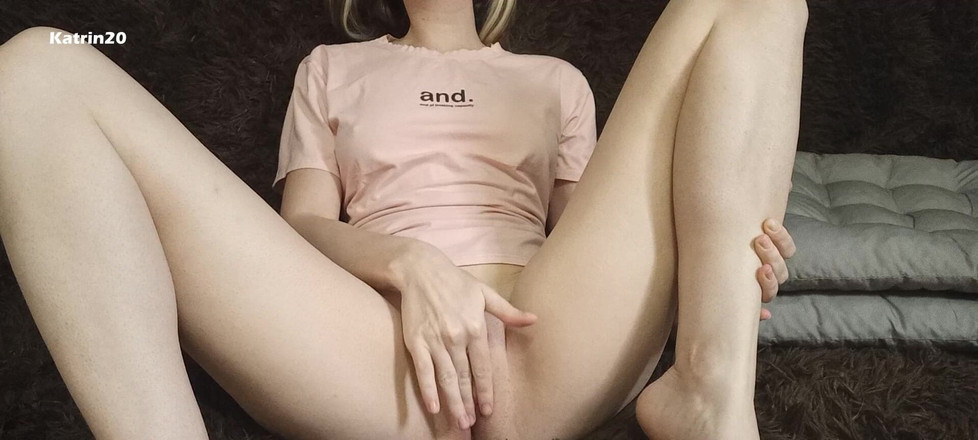 Katrin20: Ich Bin Sehr Geil Und Ich Will Ficken!! Komm, Fick...