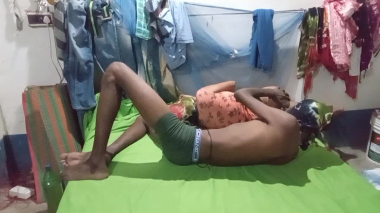 Bengaliauntykichut: แขกตูดสุดฮอต – สาวหมู่บ้านเซ็กซี่โรแมนติก