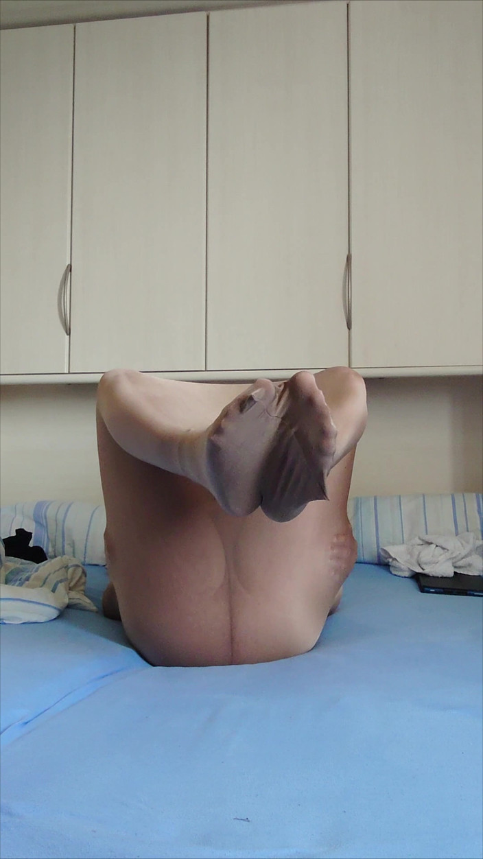 Carmen_Nylonjunge: Carmen nylonjunge prova il body per tutto il corpo