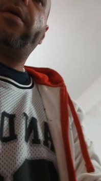 Dj -bro klobouk bez peněz a bez nálady, ale Dirty Socks.mmm Je to jako adrenalin