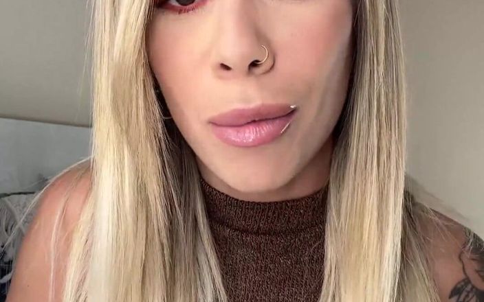 LittleAngel84: Littleangel84 - Compilação! O melhor das gozadas, anal, é hora da festa,...