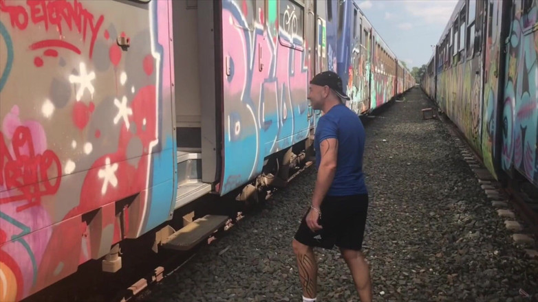 PRIVATE CLUB BIG COCK FUCKERS: Riskey exhib fucked bareback in pubilc train young straight dude