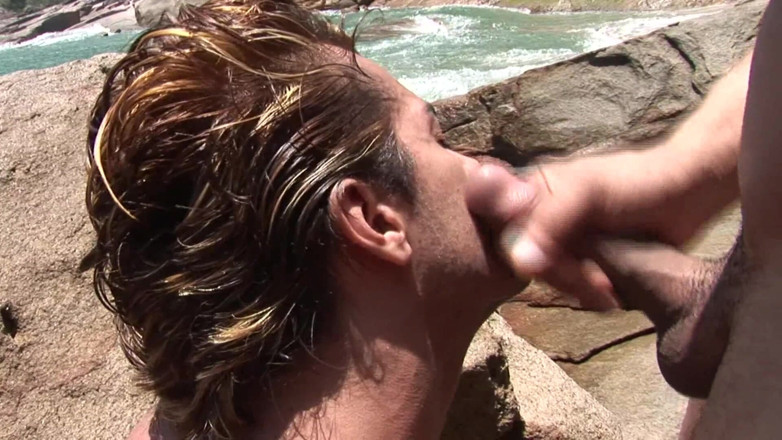 Femdom Austria Boys: หนุ่มแน่นชายหาดลงมือลุย