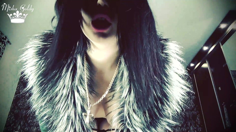 Goddess Misha Goldy: Mẹ kế biến thái của bạn mệt mỏi vì làm...