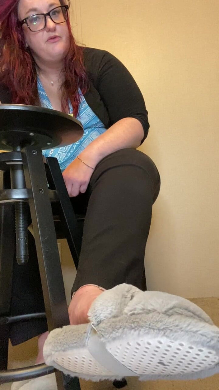 BellaBlast: Slipper Domination: BBW Feet Humiliation as My Footstool