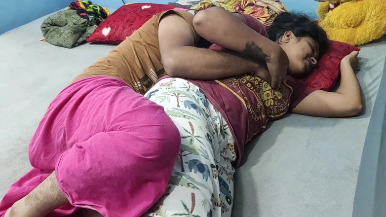 Vaigavarun45: T Shirt and Tracks Hot Sex, Mallu Couple Hot Fuck,...