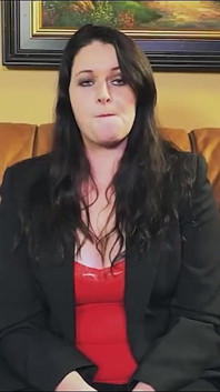 Kylie Shae zralá brunetka sloopy rimjob deepthroat Chamtivý polykání!