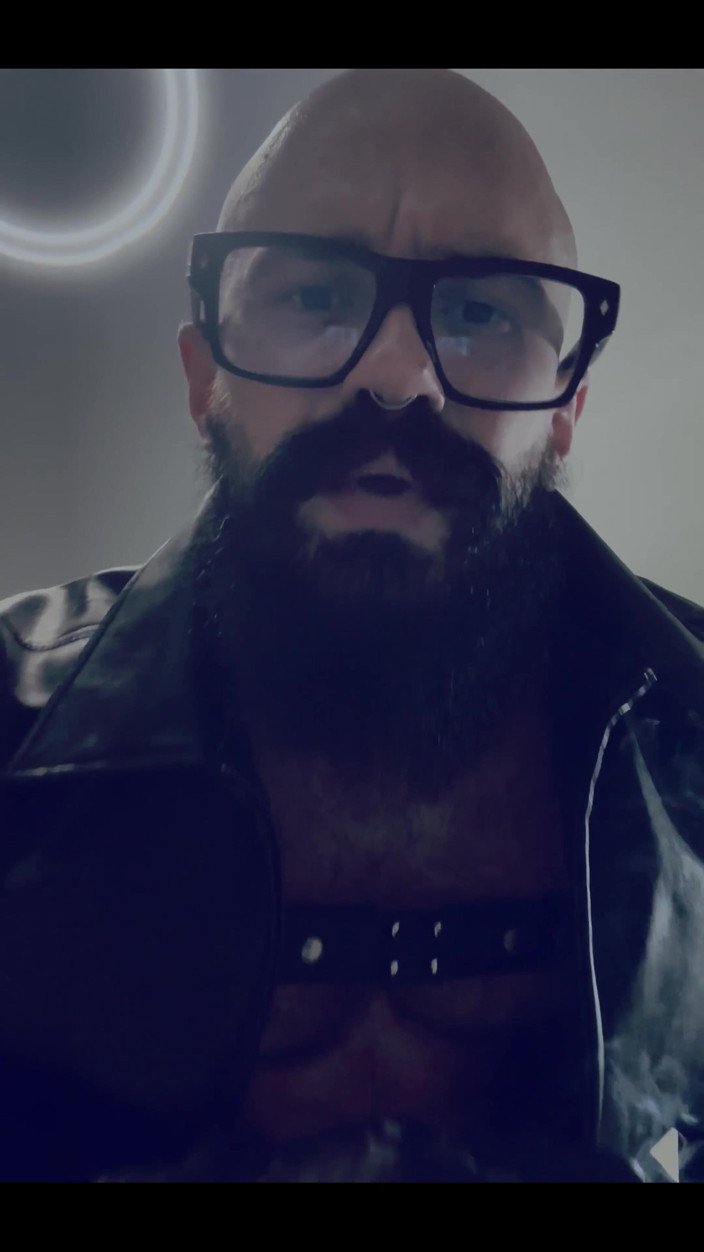 Mister Stone: 주인의 말을 들어봐