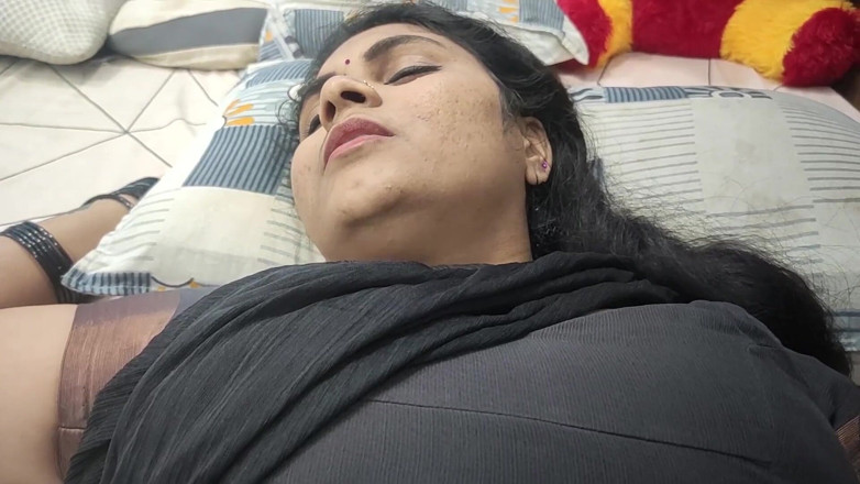 Vaigavarun45: Lekshmi mi sirvienta, lamida de helado de las tetas y...