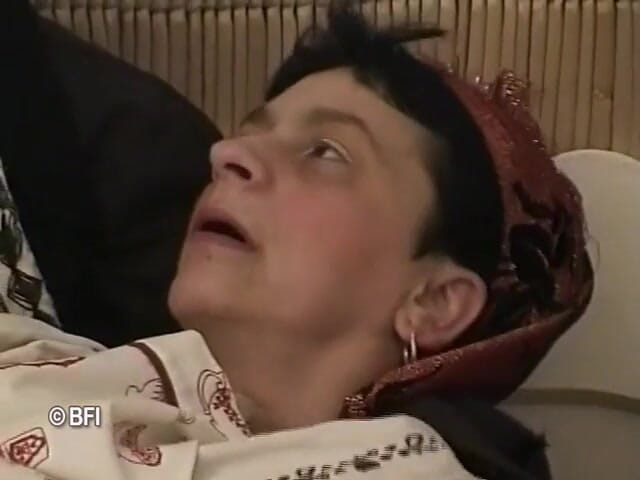Nasty matures and dirty grannies club: Antike frauenszenen