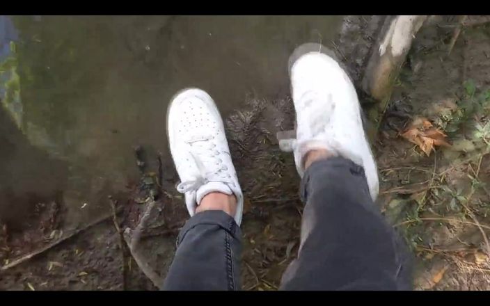 Jon Arteen: Jon Arteen Shows His Dick, Pisses Pee Outdoor, Puts His...