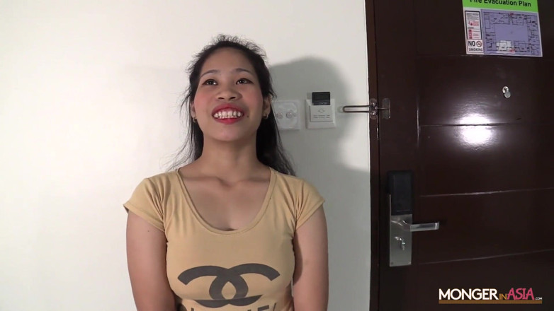 Monger In Asia: Busty housemaid blows the boss