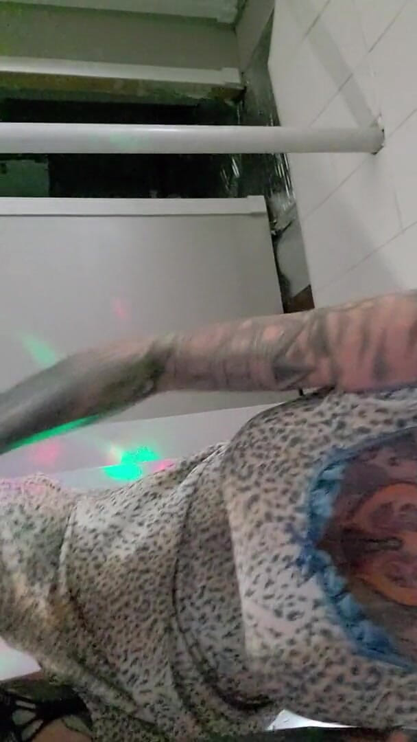 JennieLynn: Glory hole play time