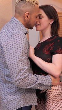 Naughty America Teen Babe Gracie Gates Shows Donny How She Sucks and Fucks!!