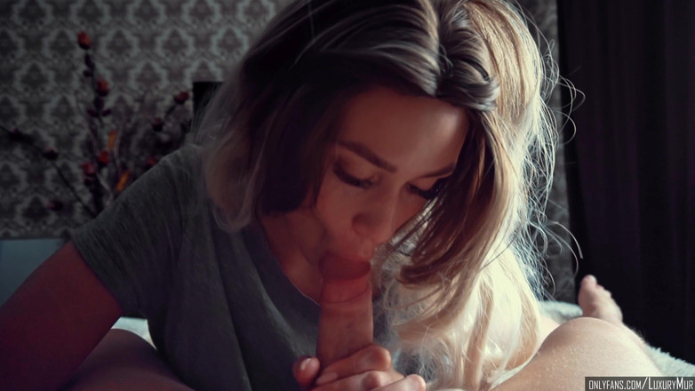 LuxuryMur: POV babe bierze penisa głęboko, podczas gdy jej rodziców nie...