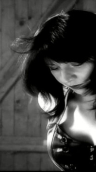 Lydia004