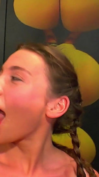 Sexy kotě milující gangbang a Bukakke