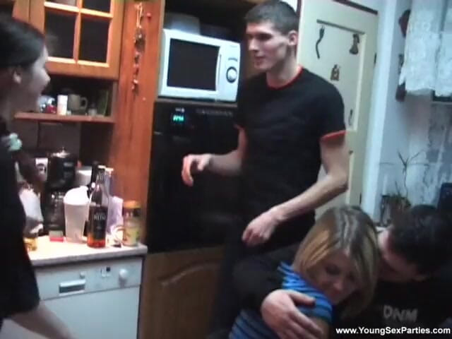 Young Sex Parties: Teens having fetish and sex fun