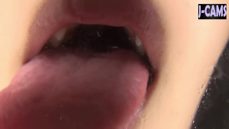 J-Cams: 丝舌缓慢滑行，阴唇流出纯粹的诱惑 - clip2