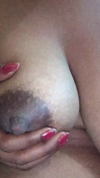 Fofa indiana menina em momentos privados de solo