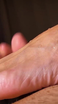 19 Y.o. Dude Became Foot Fetishist After One Night with This Girl