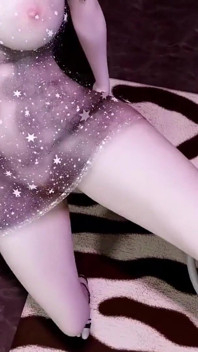 3d super-model mit riesigen möpsen zeigt ihren perfekten körper