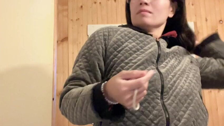 sweethanajapanese: Sikanie małej cipki owłosionej w Moring
