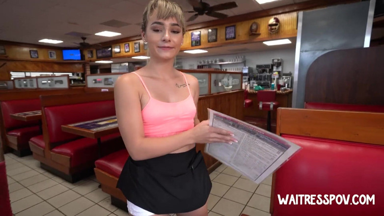 Waitress POV: Kelnerka POV - Anna Mae - wiejska ślicznotka w / tyłek
