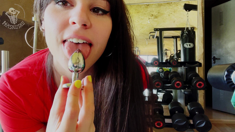 Pamsnusnu: Растягиваю мою задницу понемногу с плохим драконом