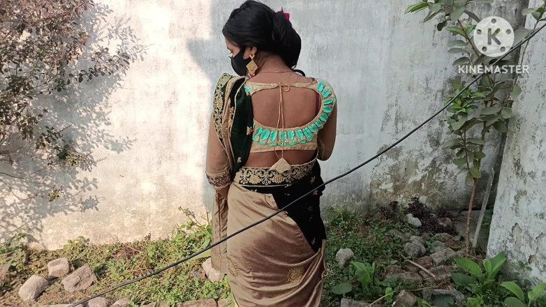 Raniki chut: Bhabhi jiran berkongkek keras di sofa set bhabhi rumah seksi -...