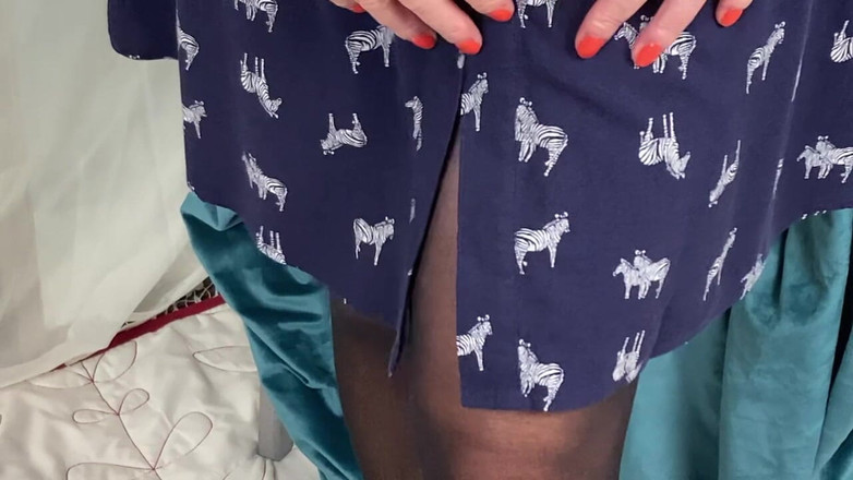 Mr MF: Fru mogna fötter strippar till han baskiska