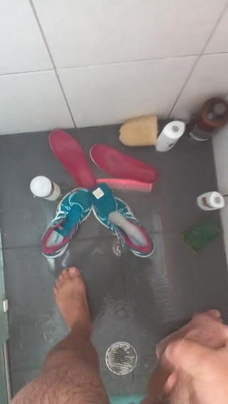 Sneakerfetish_BR: Sneakers Fuck Asics in Bathroom