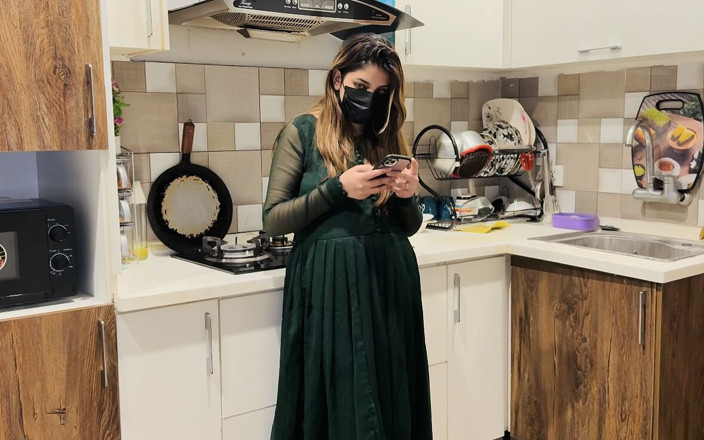 Sarakhan: My Husband Boss Give Me an Opportunity Which I Can’t...