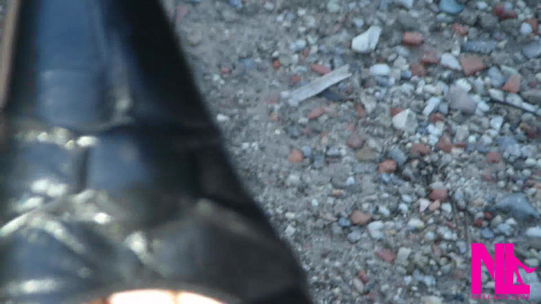 Nyllady: Digging Dirty Miry Gravel in My High Heeled Puckled Pumps