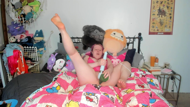 Lori Critter: Intensiv fantasi dildo orgasmer