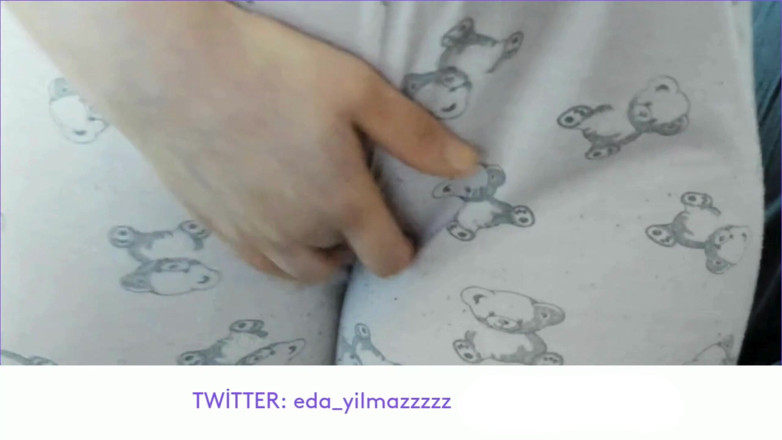 bigass_sexy_bigboobs: Cameltoe - masturbieren mit Pajama - reiben der muschi mit Pajama