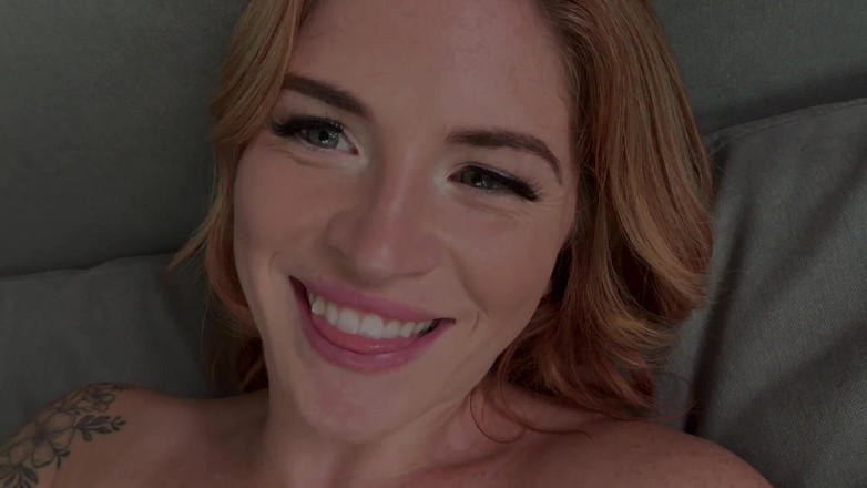 Zoeneli: Pacarku dikasih kejutan untuk ngentot sama teman sekamarnya sampai dicrot...