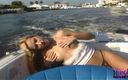 Dream Girls: Loira gostosa russa nua em nosso barco