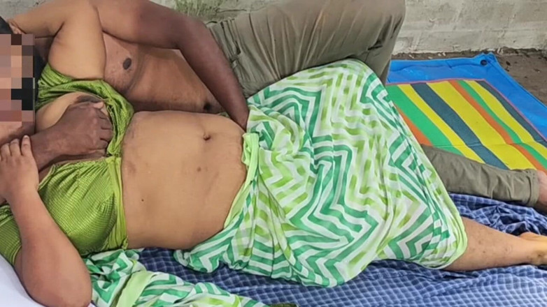 Indian IFS: Une belle-mère et son beau-fils quand le mari va au...