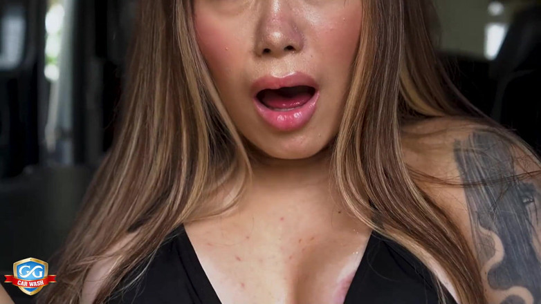 Good Girls Mansion: Mytí vozu Mercedes Amg
