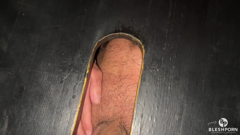bleshporn: Gloryhole Big Dick