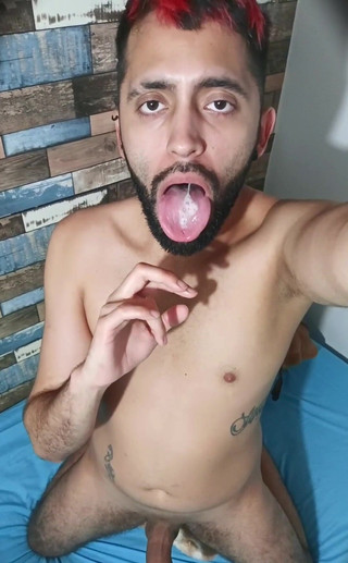 Camilo Brown: 나는 당신을 위해 올해의 첫 사정을 녹음 (그리고 삼켜).