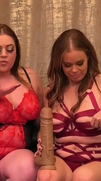 Alicia Rhodes och Catalia JOI