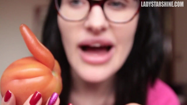 Lady Mesmeratrix Official: Pea cherry tomato to play with